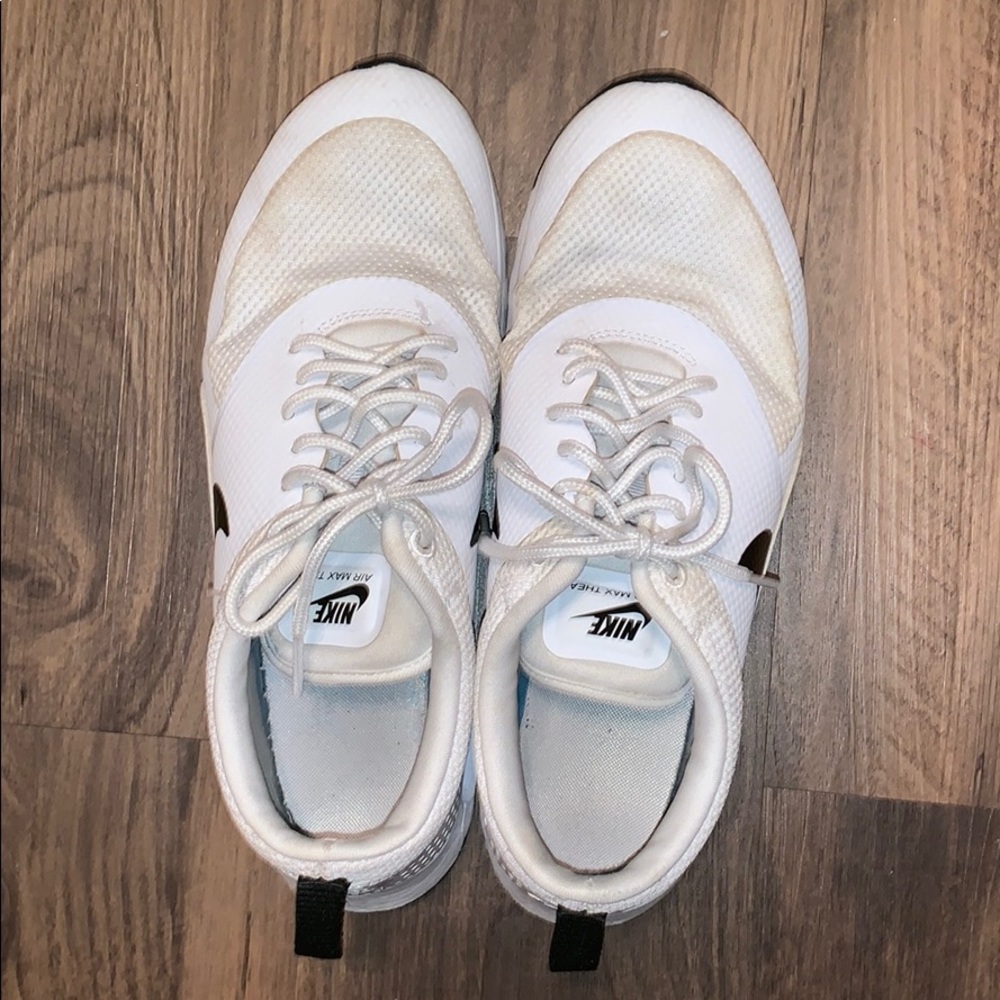 MOVING sale !!! All White air max women’s size 9